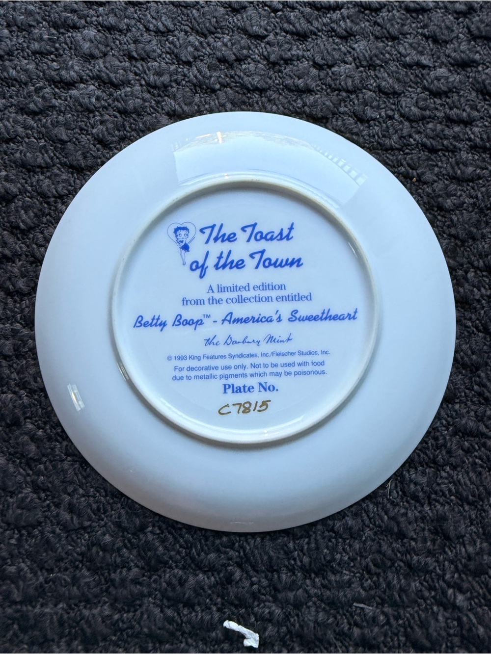 Betty Boop White Collector Plate Backstamp with Blue Script - Picture 2 of 2